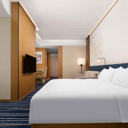 Hilton Garden Inn Zibo Zhangdian Exterior photo