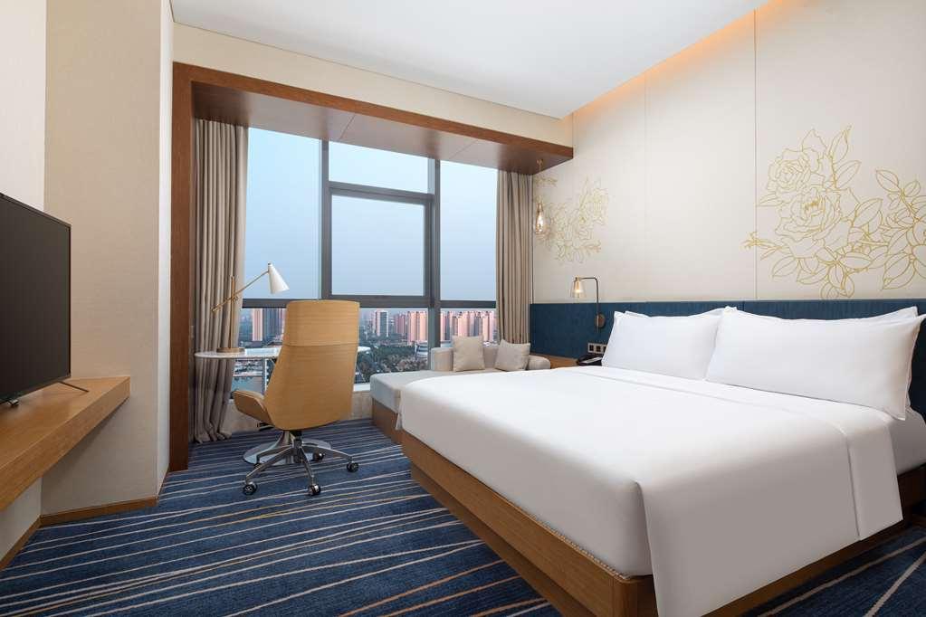 Hilton Garden Inn Zibo Zhangdian Room photo