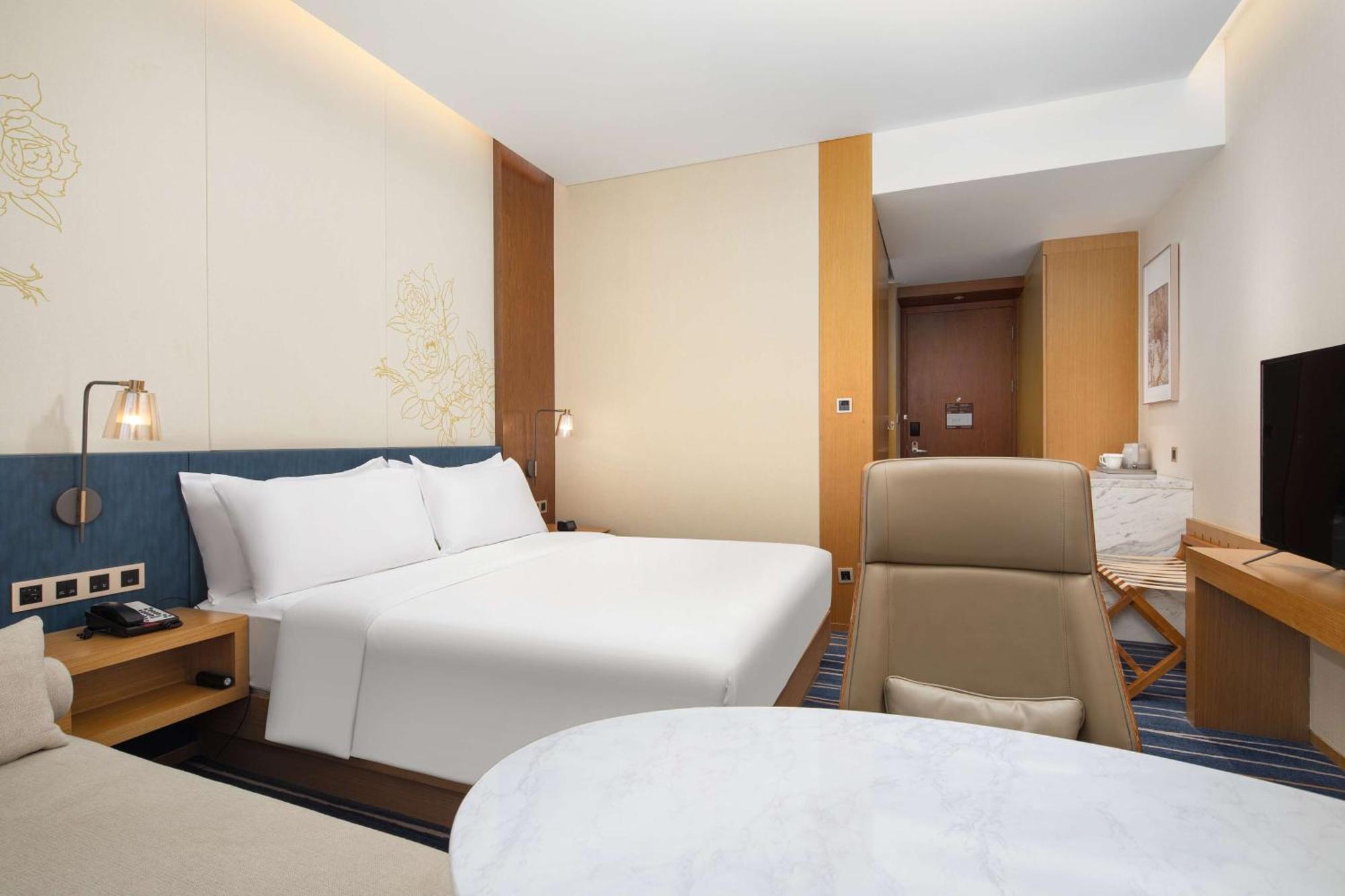 Hilton Garden Inn Zibo Zhangdian Exterior photo